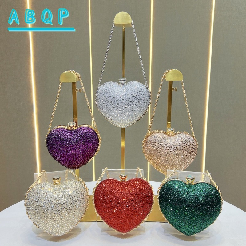 Luxury Bags Collection - Luxuriöse Abendhandtasche mit Diamantbesatz, Herzförmige Modische
