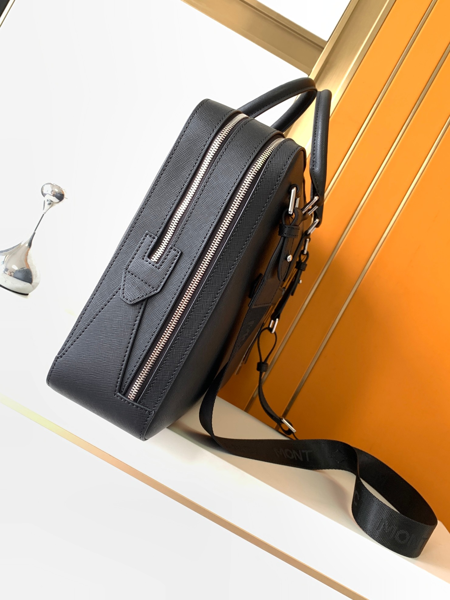 Luxuriöse Herren-Handtaschen a – Luxury Zipper Bags Bewertung und Preis
