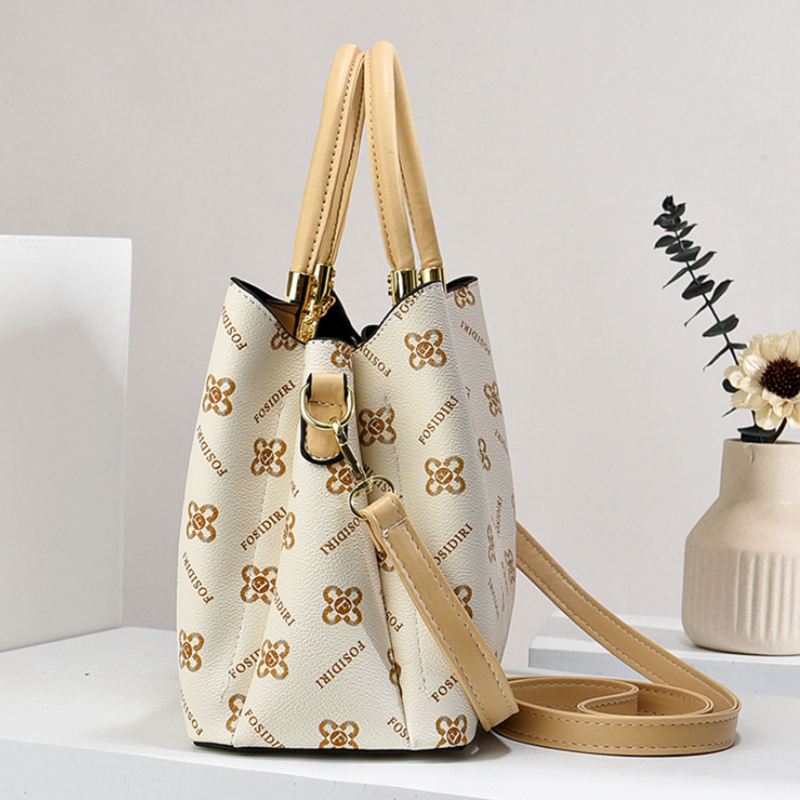 Leicht Luxuriöse Hochwertige B – Luxury Bags In Bewertung und Preis