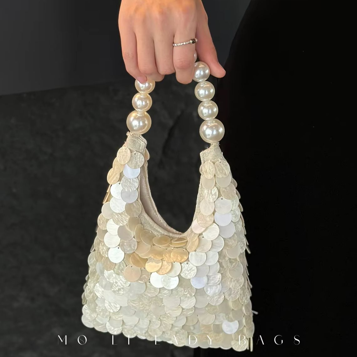 Handgefertigte Muschel-Paillet – Luxury Bags For Summer Bewertung und Preis