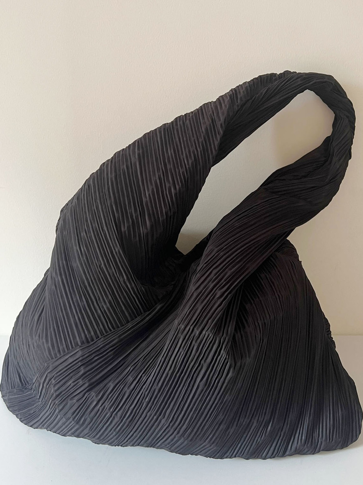 2026 mode Neue Falten Streifen – Luxury Bags 2026 Trends Bewertung und Preis