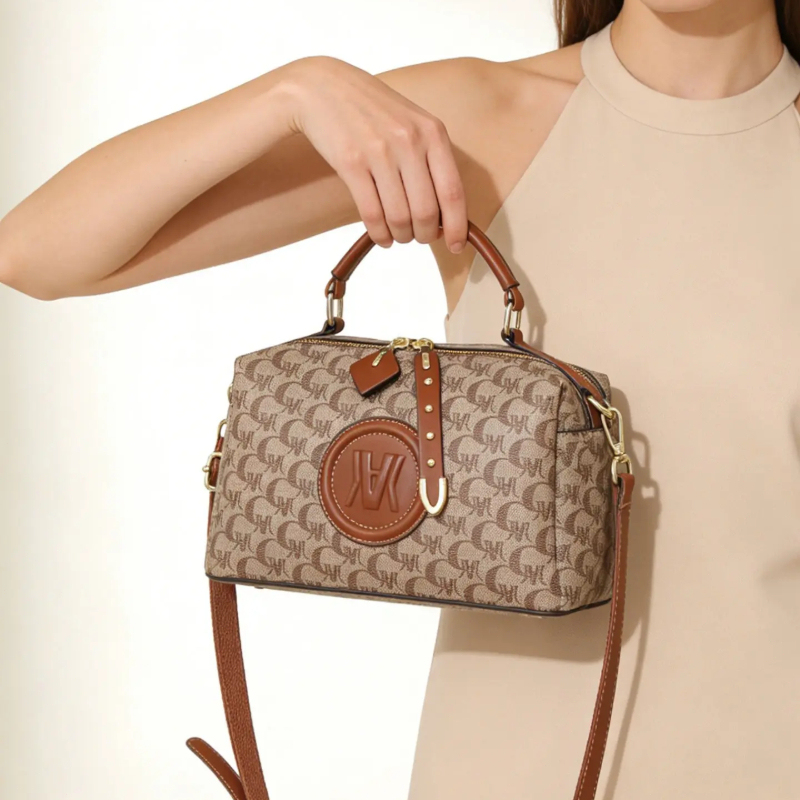 Boston-Tasche, Kissentasche, D – Luxury Bags In Bewertung und Preis